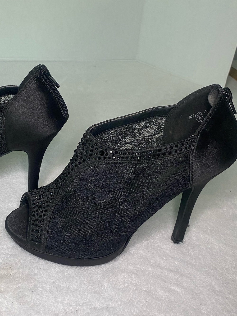 Black Satin/Lace Zip Back Heels- Ayael Sz 8